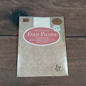 Evan Picone The Silkee Sheer Control Top Panty Hose Size Small Medium Ivory